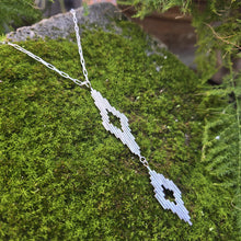 Cargar imagen en el visor de la galería, Llengües - Colgante doble cadena rectangular
